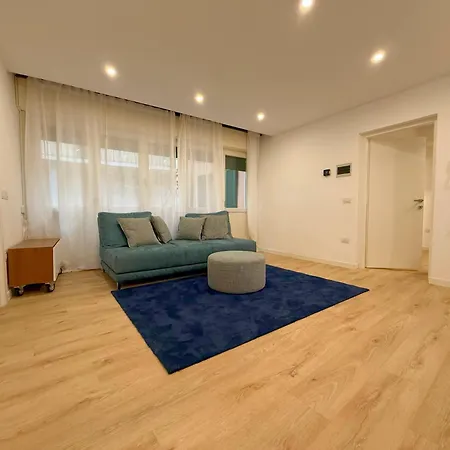 Dom wakacyjny Lovers House Lesa