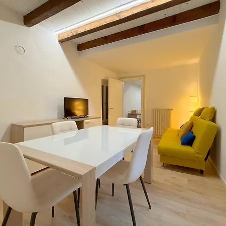 Nyaraló Lovers House *